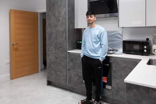 Ehsan Tajik (25)